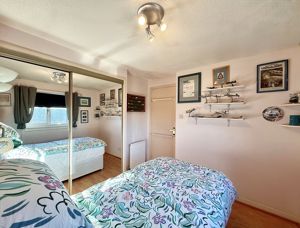 Photo 16- click for photo gallery